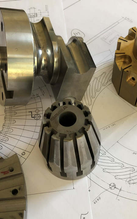 Outillage et pièces de précision